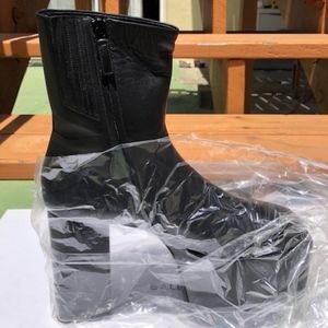 BALENCIAGA BLACK PLATFORM BOOTIES - NEW IN BOX 10